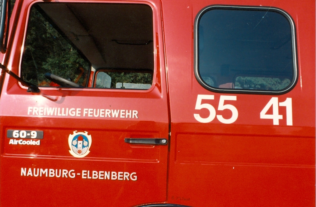 1988 01 29 Bild 12 Fahrzeugbilder unserer Feuerwehr neues LF8 Seitenbeschriftung