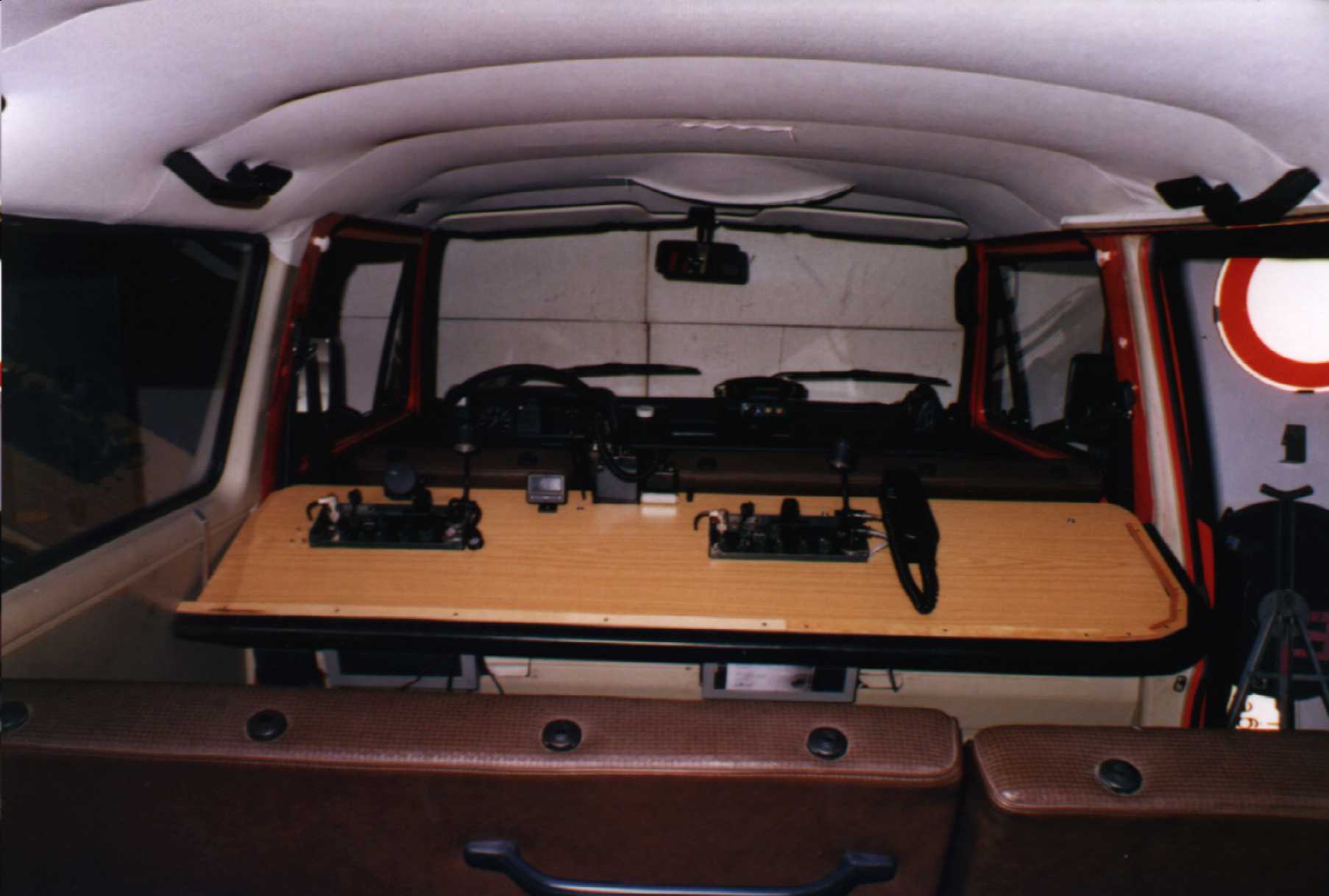 90 01 13 Bild von Einsatzleitwagen Nr. 3 Innenansicht