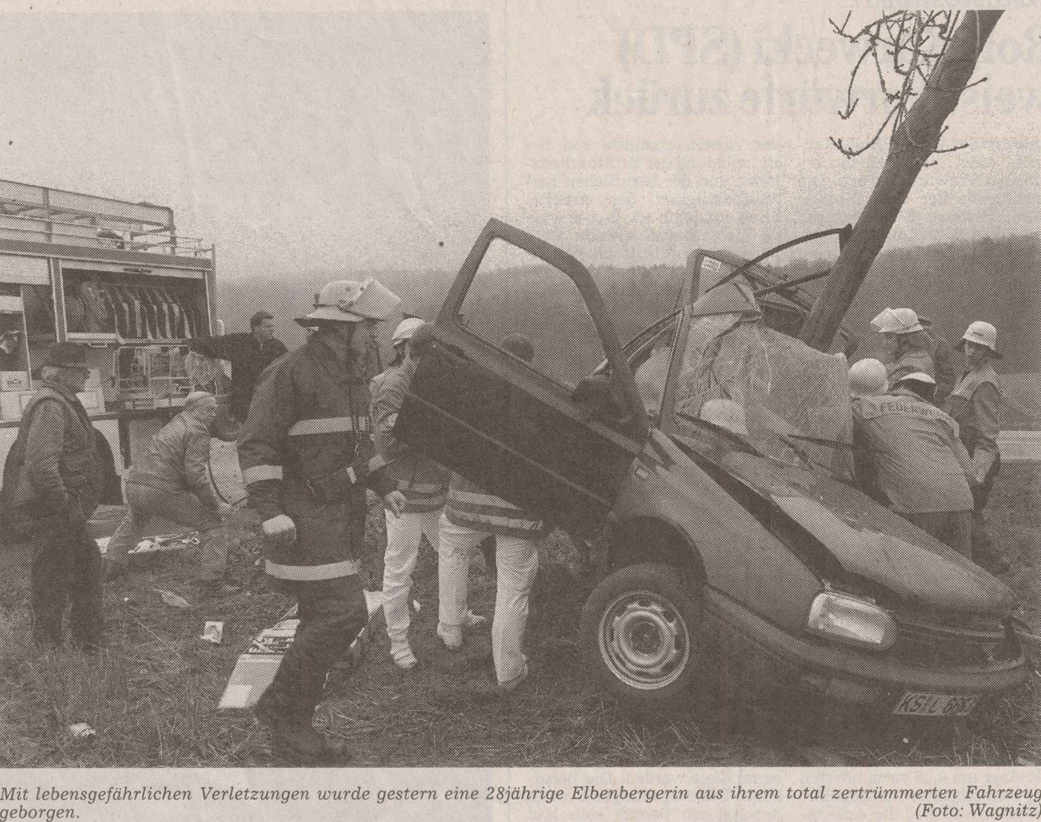 1995 12 01 Zeitungsbericht über schweren VU Janett Schlosser Bild