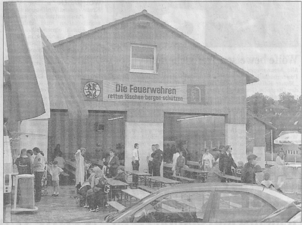 1997 07 07 Bericht über Einweihung Feuerwehrhaus Bild