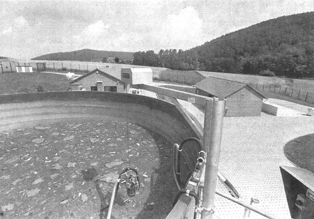 99 07 22 Wasser in neuer Kläranlage Bild WEB