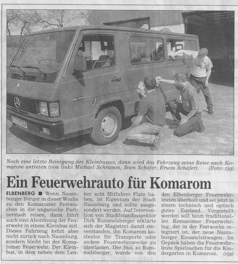 2000 04 27 Ein Feuerwehrauto für Komarom0001