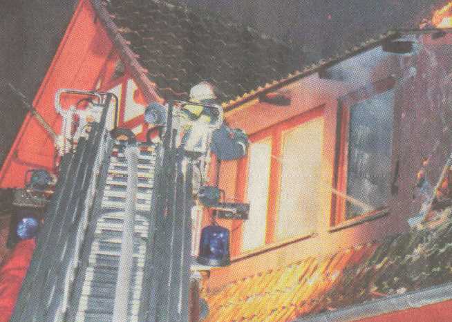2004 11 10 HNA Bericht Bild