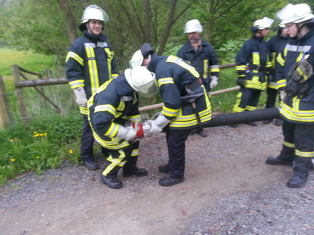 2013 05 13 Pumpenausbildung mit neuem LF 10 6 Bild05