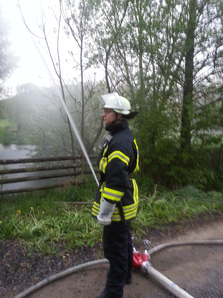2013 05 13 Pumpenausbildung mit neuem LF 10 6 Bild 08