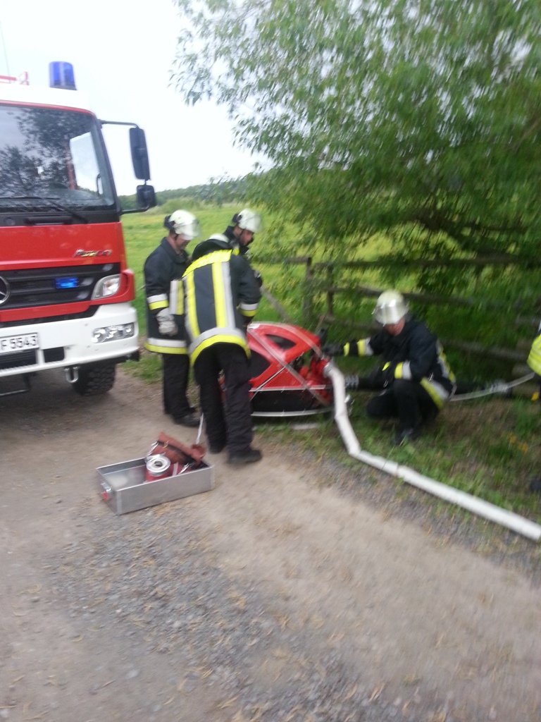 2013 05 13 Pumpenausbildung mit neuem LF 10 6 Bild 10