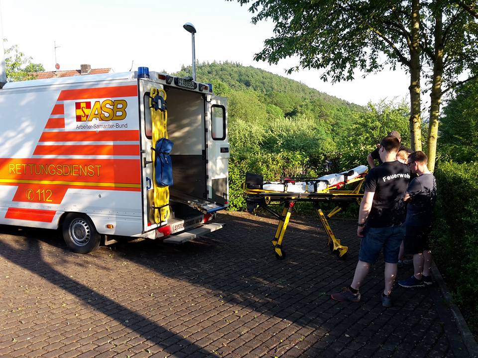 2017 05 29 Jugendfeuerwehr beim Strahlrohrfußball spielen 2