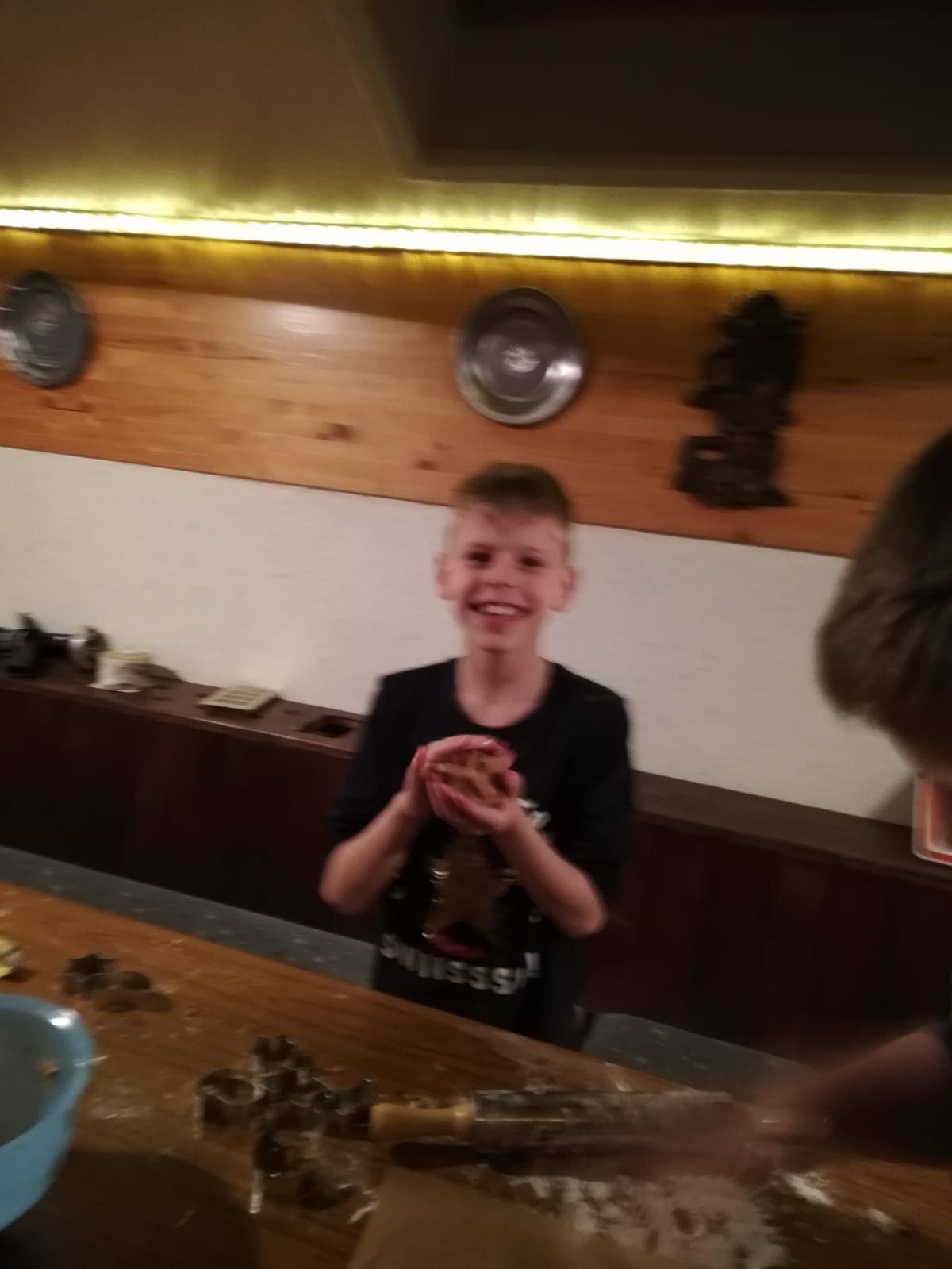 2018 12 03 Kinderfeuerwehr backt Plätzchen 03