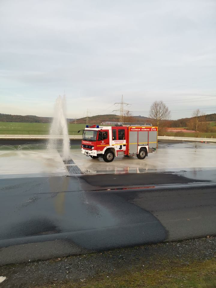 2019 02 15 2 Löschfahrzeug Fahrer bei Fahrsicherheitstraining 02