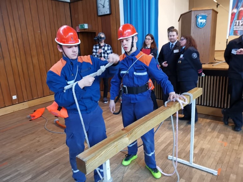 2019 03 16 Alle Trupps unserer Jugwendfeuerwehr ohne Fehler Bild 2