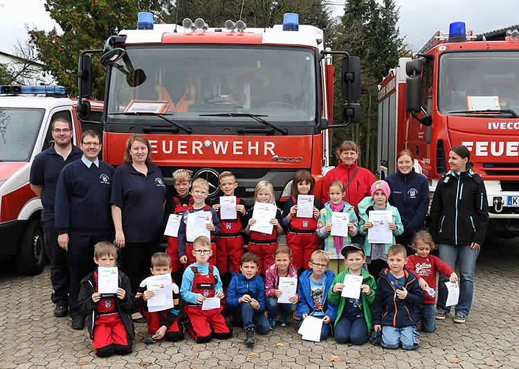 2019 11 03 Tatzen für Elbenberger Kinderfeuerwehr